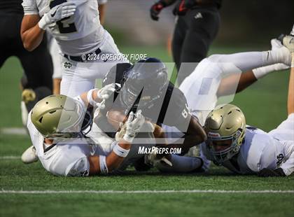 Thumbnail 3 in Notre Dame (SO) @ Servite photogallery.