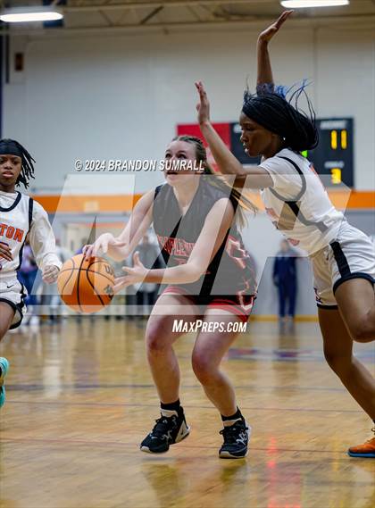 Thumbnail 1 in Chilton County vs Maplesville (Chilton County Tournament) photogallery.