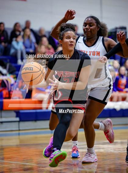 Thumbnail 2 in Chilton County vs Maplesville (Chilton County Tournament) photogallery.