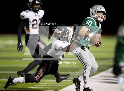 Thumbnail 3 in De La Salle vs. Pittsburg (CIF NCS D1 Final) photogallery.