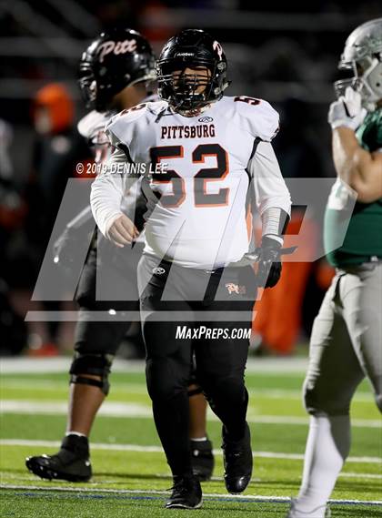 Thumbnail 3 in De La Salle vs. Pittsburg (CIF NCS D1 Final) photogallery.