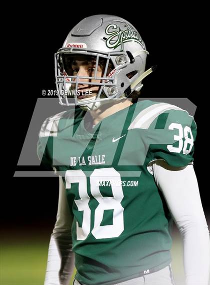 Thumbnail 1 in De La Salle vs. Pittsburg (CIF NCS D1 Final) photogallery.