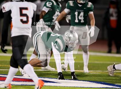 Thumbnail 3 in De La Salle vs. Pittsburg (CIF NCS D1 Final) photogallery.