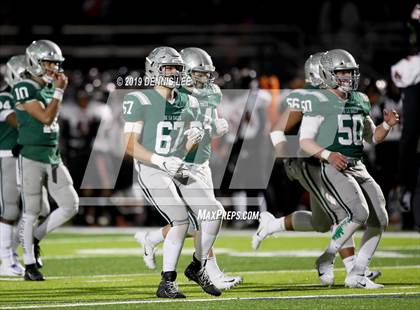 Thumbnail 1 in De La Salle vs. Pittsburg (CIF NCS D1 Final) photogallery.