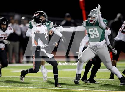 Thumbnail 1 in De La Salle vs. Pittsburg (CIF NCS D1 Final) photogallery.
