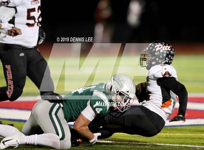 Thumbnail 1 in De La Salle vs. Pittsburg (CIF NCS D1 Final) photogallery.