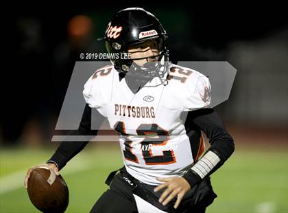 Thumbnail 1 in De La Salle vs. Pittsburg (CIF NCS D1 Final) photogallery.