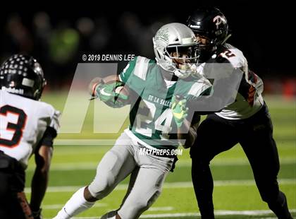 Thumbnail 2 in De La Salle vs. Pittsburg (CIF NCS D1 Final) photogallery.