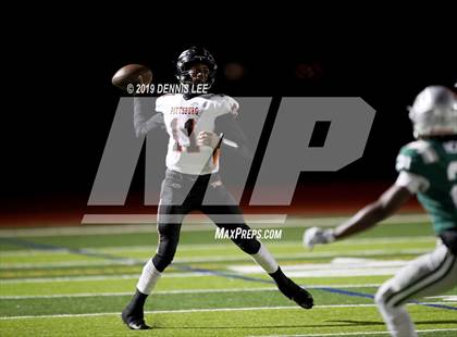 Thumbnail 1 in De La Salle vs. Pittsburg (CIF NCS D1 Final) photogallery.