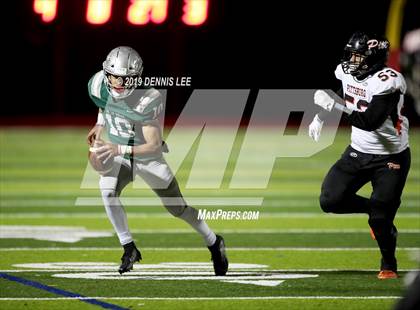 Thumbnail 3 in De La Salle vs. Pittsburg (CIF NCS D1 Final) photogallery.