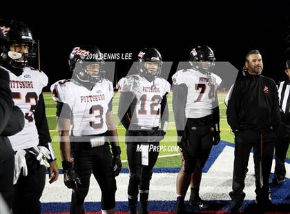 Thumbnail 1 in De La Salle vs. Pittsburg (CIF NCS D1 Final) photogallery.