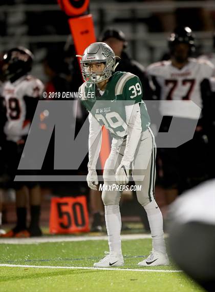 Thumbnail 3 in De La Salle vs. Pittsburg (CIF NCS D1 Final) photogallery.