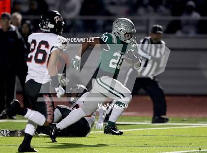 Thumbnail 1 in De La Salle vs. Pittsburg (CIF NCS D1 Final) photogallery.