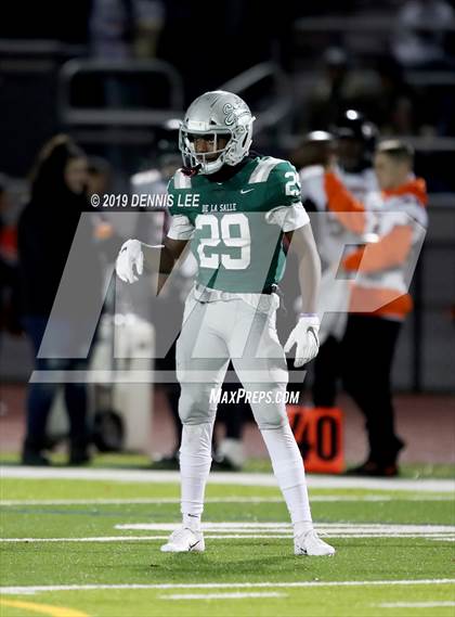 Thumbnail 2 in De La Salle vs. Pittsburg (CIF NCS D1 Final) photogallery.