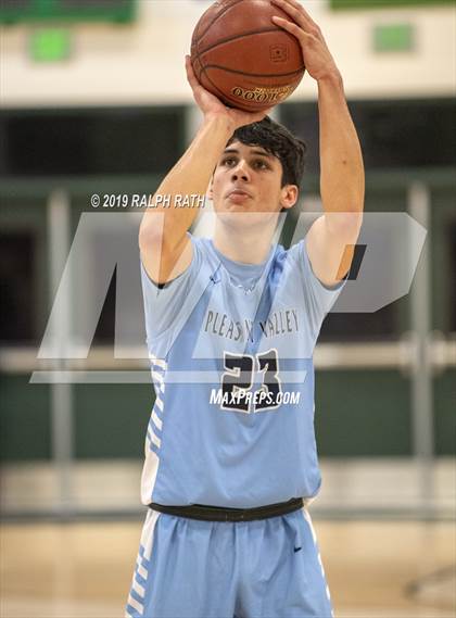 Thumbnail 3 in Pleasant Valley @ Serra (Red Bluff Holiday Classic) photogallery.