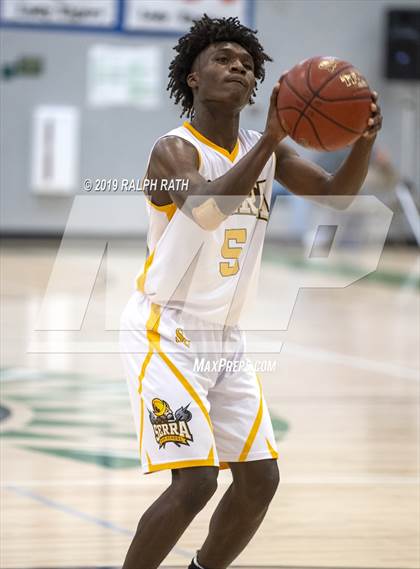 Thumbnail 1 in Pleasant Valley @ Serra (Red Bluff Holiday Classic) photogallery.