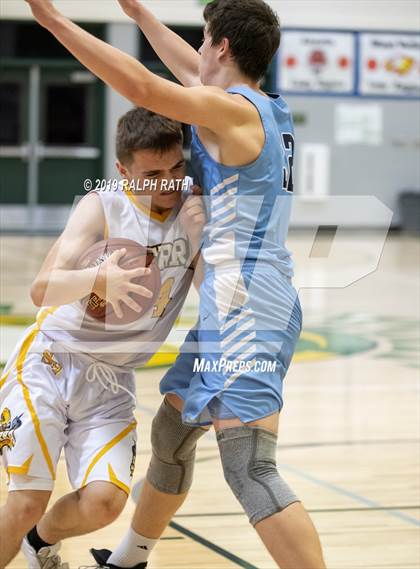 Thumbnail 2 in Pleasant Valley @ Serra (Red Bluff Holiday Classic) photogallery.