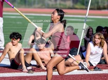 Thumbnail 2 in Whitney mini-meet and seniors photogallery.