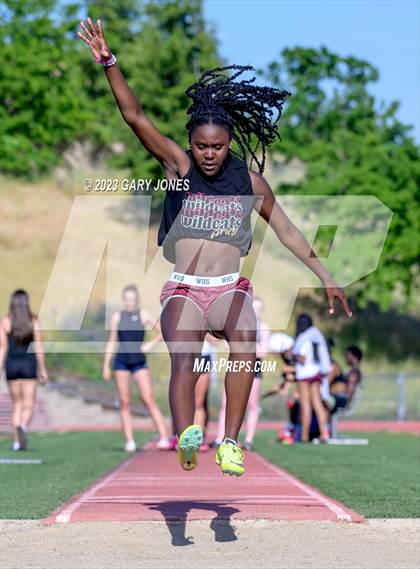 Thumbnail 1 in Whitney mini-meet and seniors photogallery.