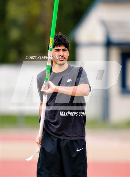 Thumbnail 3 in Herd Roundup @ Elk Pole Vault photogallery.