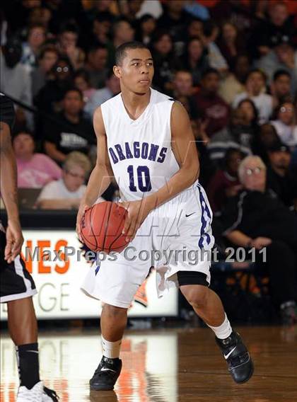Thumbnail 3 in Weston Ranch vs. Sacramento (CIF SJS D3 Playoffs) photogallery.