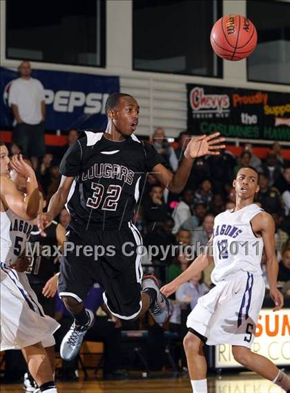 Thumbnail 3 in Weston Ranch vs. Sacramento (CIF SJS D3 Playoffs) photogallery.