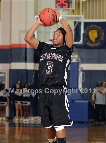 Thumbnail 3 in Weston Ranch vs. Sacramento (CIF SJS D3 Playoffs) photogallery.