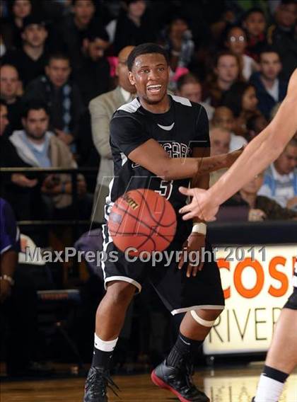 Thumbnail 1 in Weston Ranch vs. Sacramento (CIF SJS D3 Playoffs) photogallery.