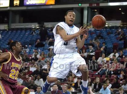 Thumbnail 1 in Ocean View vs. Sacred Heart Cathedral (CIF State D3 Final) photogallery.