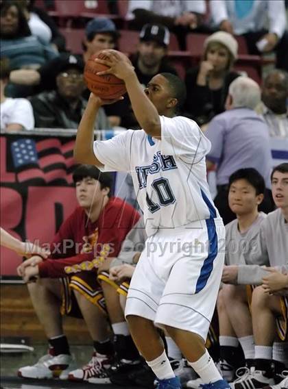 Thumbnail 1 in Ocean View vs. Sacred Heart Cathedral (CIF State D3 Final) photogallery.