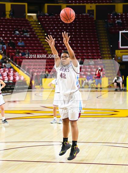 Thumbnail 1 in San Carlos vs. Ganado - Native American Basketball Classic photogallery.