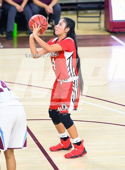 Thumbnail 2 in San Carlos vs. Ganado - Native American Basketball Classic photogallery.