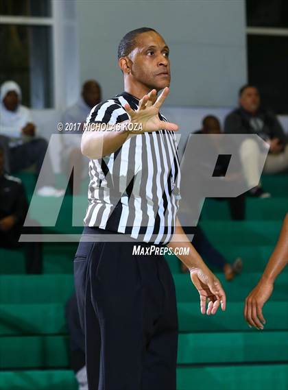 Thumbnail 3 in Inglewood vs. El Camino Real (D1 Bound Classic) photogallery.