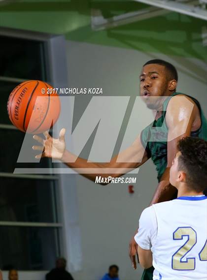 Thumbnail 3 in Inglewood vs. El Camino Real (D1 Bound Classic) photogallery.