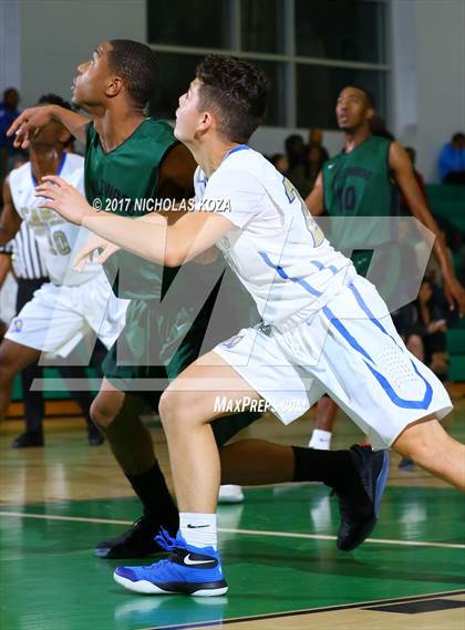 Thumbnail 2 in Inglewood vs. El Camino Real (D1 Bound Classic) photogallery.