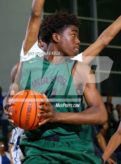 Thumbnail 3 in Inglewood vs. El Camino Real (D1 Bound Classic) photogallery.