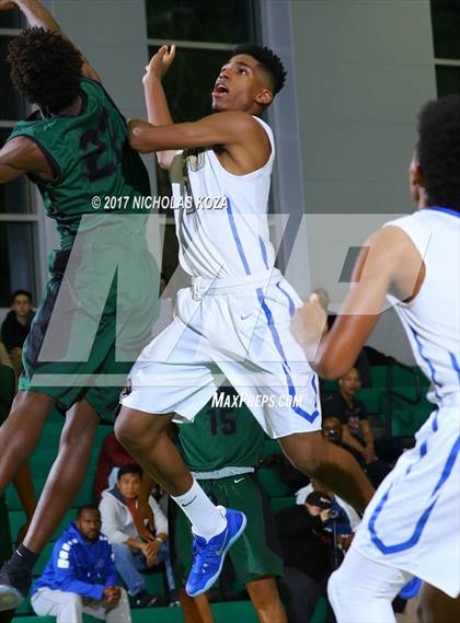 Thumbnail 3 in Inglewood vs. El Camino Real (D1 Bound Classic) photogallery.