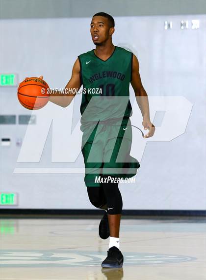 Thumbnail 2 in Inglewood vs. El Camino Real (D1 Bound Classic) photogallery.