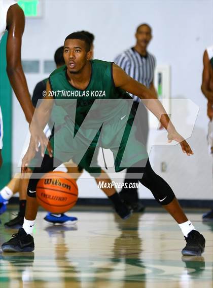 Thumbnail 3 in Inglewood vs. El Camino Real (D1 Bound Classic) photogallery.