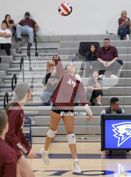 Thumbnail 3 in Freeman vs Cinco Ranch photogallery.