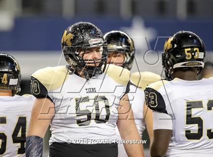 Thumbnail 1 in Carroll vs. Mansfield (UIL-6A Division 2 Region 1 Bi-District) photogallery.