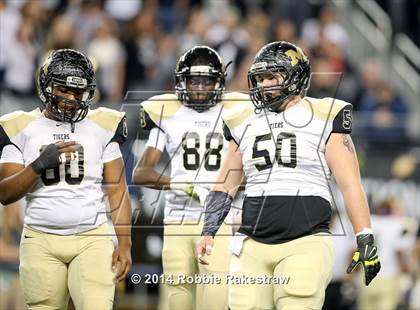Thumbnail 2 in Carroll vs. Mansfield (UIL-6A Division 2 Region 1 Bi-District) photogallery.