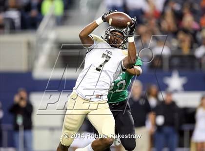 Thumbnail 3 in Carroll vs. Mansfield (UIL-6A Division 2 Region 1 Bi-District) photogallery.