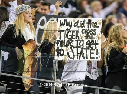 Thumbnail 2 in Carroll vs. Mansfield (UIL-6A Division 2 Region 1 Bi-District) photogallery.
