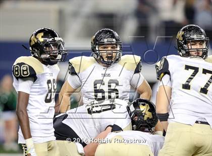Thumbnail 1 in Carroll vs. Mansfield (UIL-6A Division 2 Region 1 Bi-District) photogallery.