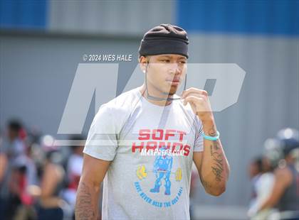 Thumbnail 1 in Cleveland Central vs Lewisburg (U of Memphis 7v7) photogallery.