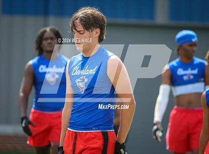 Thumbnail 3 in Cleveland Central vs Lewisburg (U of Memphis 7v7) photogallery.