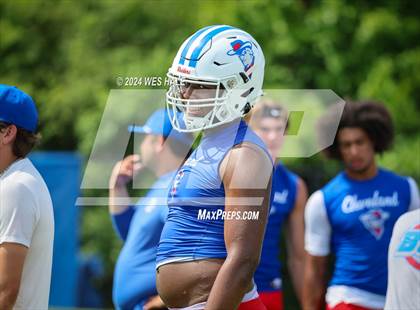 Thumbnail 1 in Cleveland Central vs Lewisburg (U of Memphis 7v7) photogallery.