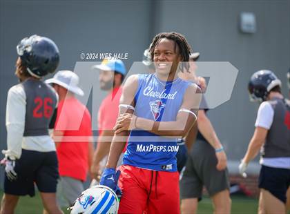 Thumbnail 2 in Cleveland Central vs Lewisburg (U of Memphis 7v7) photogallery.