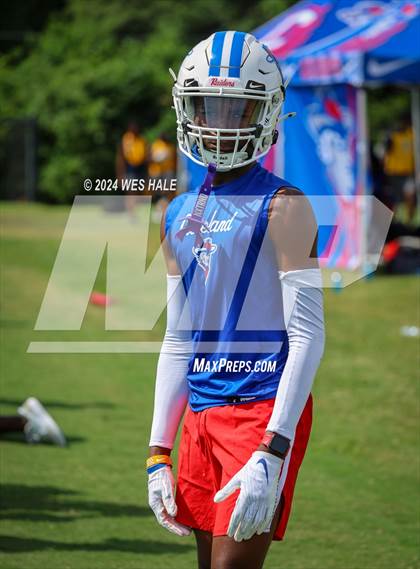 Thumbnail 2 in Cleveland Central vs Lewisburg (U of Memphis 7v7) photogallery.